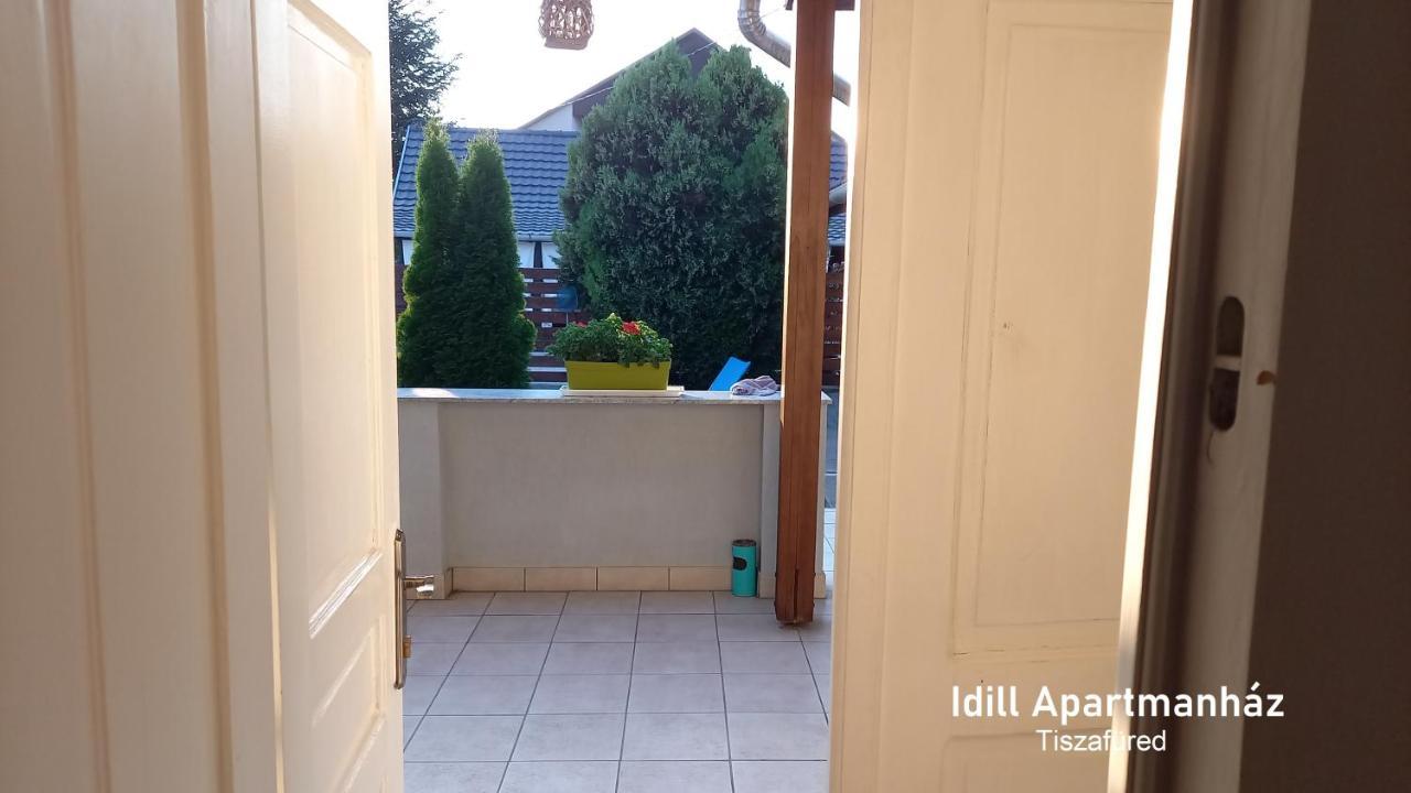 Idill Apartmanhaz B&B Tiszafured Exterior photo