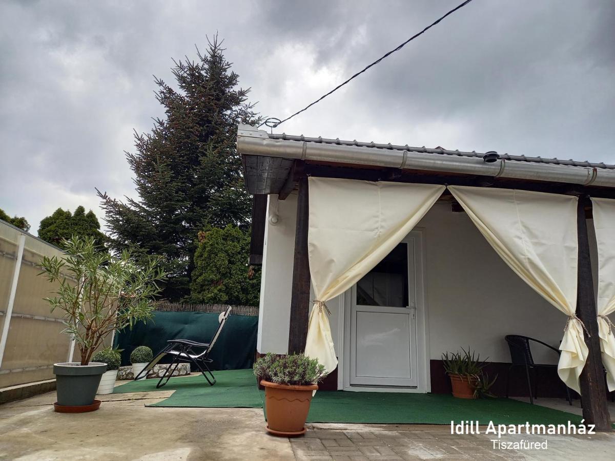 Idill Apartmanhaz B&B Tiszafured Exterior photo