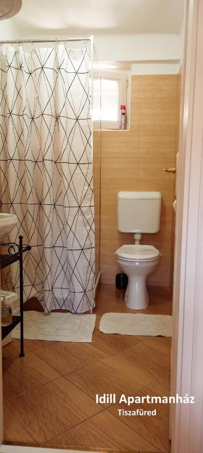 Idill Apartmanhaz B&B Tiszafured Exterior photo